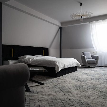 Hotel Cristal Клуж-Напока Екстериор снимка
